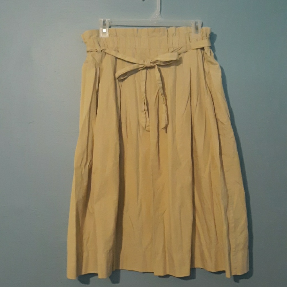 SOLD [H & M] khaki skirt